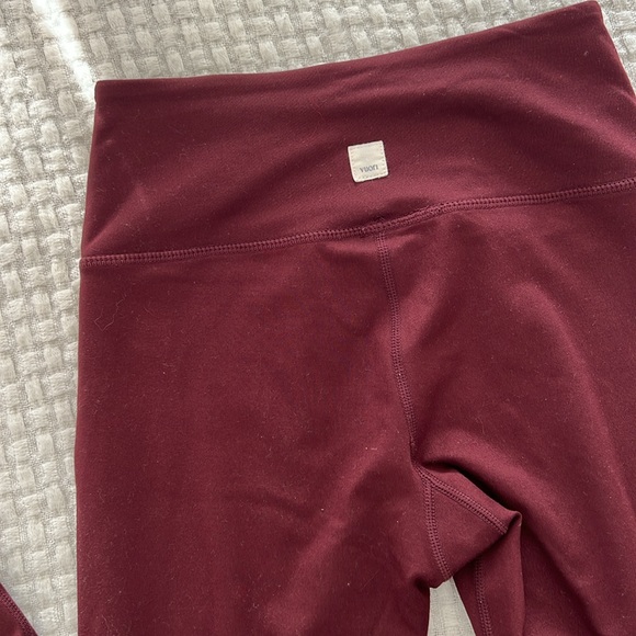 Vuori Maroon Red Low Rise Leggings Women's XS - Picture 3 of 6